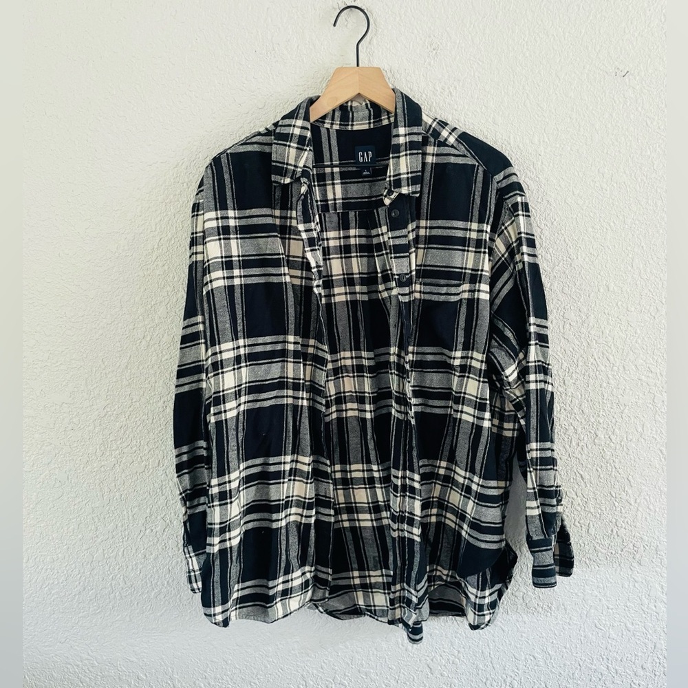GAP Flannel Button Up Shirt